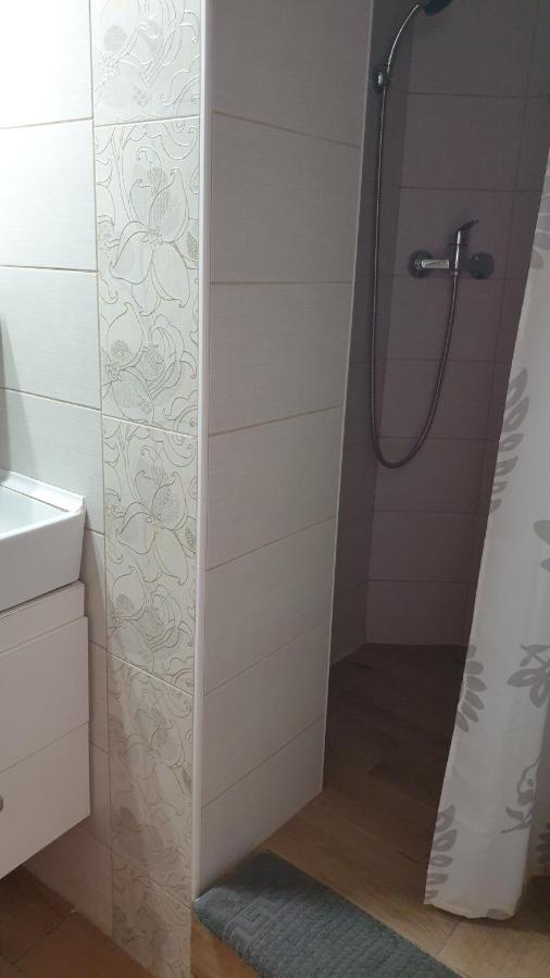 Apartmani Dea Jadranovo Buitenkant foto