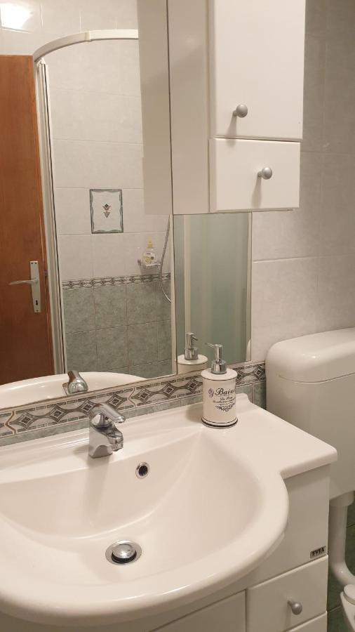 Apartmani Dea Jadranovo Buitenkant foto