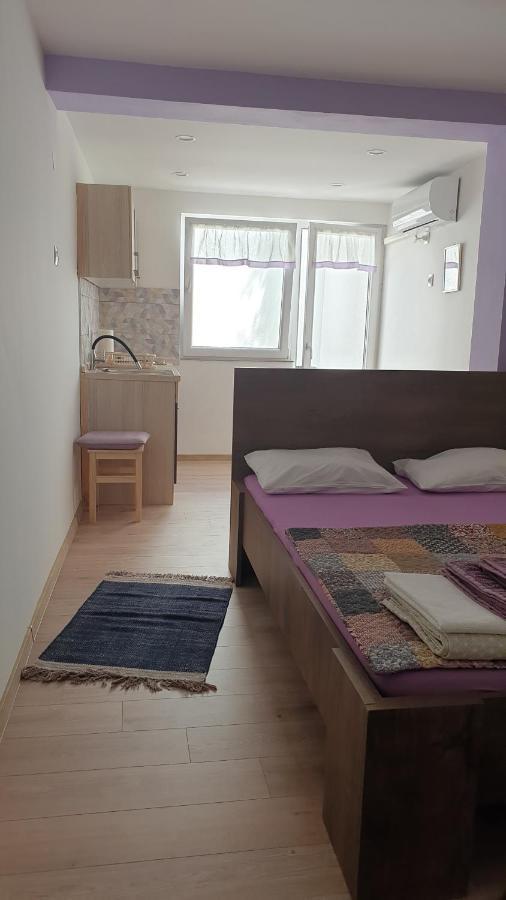 Apartmani Dea Jadranovo Buitenkant foto