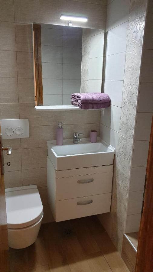 Apartmani Dea Jadranovo Buitenkant foto